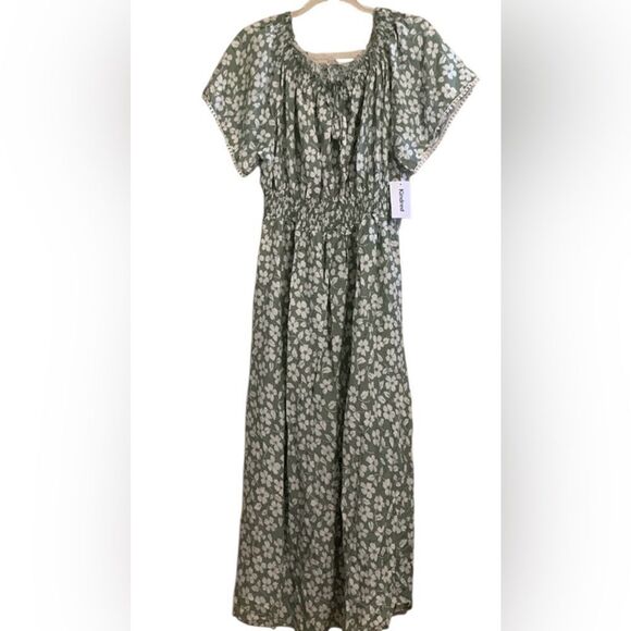 Floral Green Maxi Dress - Picture 1 of 12